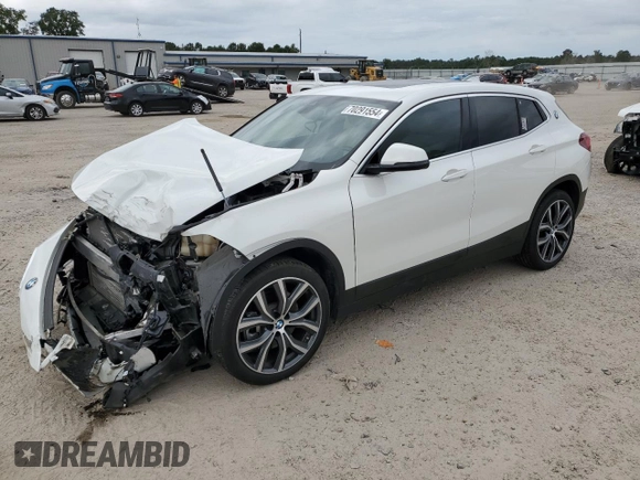 2022 BMW X2 sDrive28i with VIN WBXYH9C0XN5T46405, listed as a Copart auction lot 70291554 with 28,035 mi miles and Salvage Title. Bid and sale history available at carsss.com. Image 1.