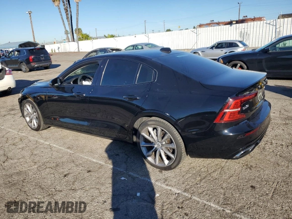 2021 Volvo S60 Momentum with VIN 7JR102TZ1MG112007, listed as a Copart auction lot 38023454 with 34,390 mi miles. Bid and sale history available at carsss.com. Image 2.