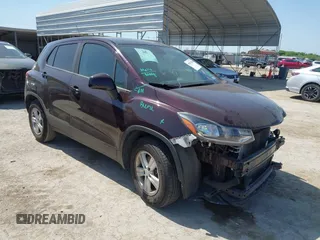 2020 Chevrolet Trax LS z VIN KL7CJKSB0LB338704, wystawiony jako IAAI lot #42017868 z przebiegiem 57 931 mil mil oraz . Historia ofert i sprzedaży dostępna na DreamBid. Obrazek 1.