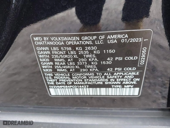 2023 Volkswagen ID.4 Pro with VIN 1V2VMPE84PC014427, listed as a IAAI auction lot 41087573 with NaN miles. Bid and sale history available at carsss.com. Image 9.