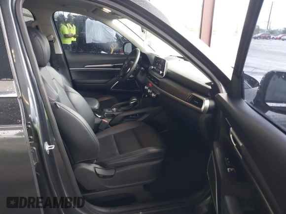 2020 Kia Telluride LX z VIN 5XYP24HC3LG008929, wystawiony jako IAAI lot #42242220 z przebiegiem 82 964 mil mil oraz . Historia ofert i sprzedaży dostępna na DreamBid. Obrazek 5.
