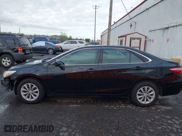 2017 Toyota Camry XLE with VIN 4T1BF1FK4HU268832, listed as a IAAI auction lot 41935869 with 169,584 mi miles. Bid and sale history available at carsss.com. Image 14.
