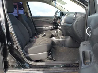 2014 Nissan Versa SV with VIN 3N1CN7APXEL831487, listed as a IAAI auction lot 41916327 with 130,304 mi miles. Bid and sale history available at carsss.com. Image 5.