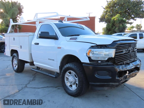 2021 Ram 2500 z VIN 3C7WR5AJ1MG658628, wystawiony jako Copart lot #79706414 z przebiegiem 21 146 mil mil oraz Szkoda całkowita • Salvage title. Historia ofert i sprzedaży dostępna na DreamBid. Obrazek 1.