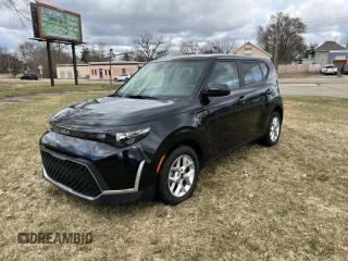 2024 Kia Soul LX with VIN KNDJ23AU1R7896704, listed as a Copart auction lot 50256605 with 5,661 mi miles and Clean Title. Bid and sale history available at carsss.com. Image 2.