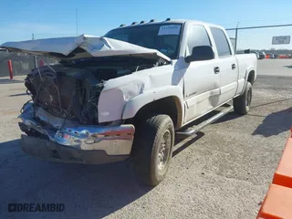 2004 Chevrolet Silverado 2500HD LS with VIN 1GCHC23U74F161856, listed as a IAAI auction lot 41230898 with 132,087 mi miles. Bid and sale history available at carsss.com. Image 2.