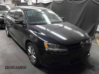 2013 Volkswagen Jetta SE z VIN 3VWDX7AJ8DM258179, wystawiony jako IAAI lot #42184402 z przebiegiem 105 807 mil mil oraz . Historia ofert i sprzedaży dostępna na DreamBid. Obrazek 1.