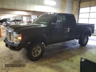 1999 Ford F-250 XL z VIN 1FTNX21F9XEB44305, wystawiony jako Copart lot #57709325 z przebiegiem 322 402 mil mil oraz Czysty tytuł • Clean title. Historia ofert i sprzedaży dostępna na DreamBid. Obrazek 1.