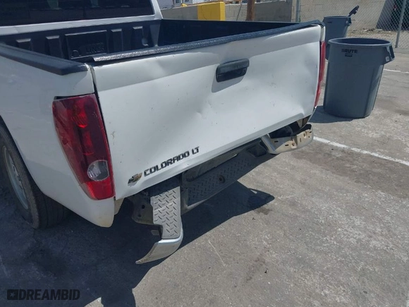 2008 Chevrolet Colorado LT w/1LT with VIN 1GCCS13E888102373, listed as a IAAI auction lot 42023797 with 170,085 mi miles. Bid and sale history available at carsss.com. Image 6.