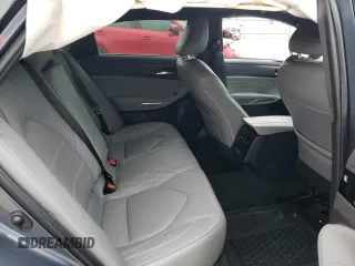 2020 Toyota Avalon Limited z VIN 4T1DZ1FB5LU042145, wystawiony jako Copart lot #51529935 z przebiegiem 61 133 mil mil oraz Szkoda całkowita • Salvage title. Historia ofert i sprzedaży dostępna na DreamBid. Obrazek 10.