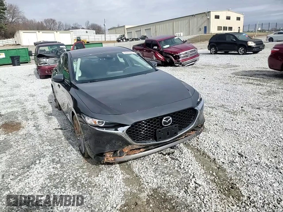 2020 Mazda 3 Preferred with VIN 3MZBPBDM4LM117771, listed as a Copart auction lot 84472484 with 44,559 mi miles and Salvage title. Bid and sale history available at DreamBid. Image 10.