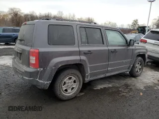 2015 Jeep Patriot Altitude with VIN 1C4NJPBA1FD400328, listed as a Copart auction lot 45760555 with 112,577 mi miles and Clean title. Bid and sale history available at DreamBid. Image 3.