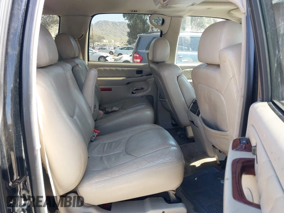 2005 Cadillac Escalade ESV z VIN 3GYFK66N15G172769, wystawiony jako IAAI lot #39249998 z przebiegiem 228 569 mil mil oraz . Historia ofert i sprzedaży dostępna na DreamBid. Obrazek 8.