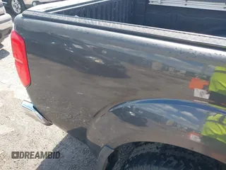 2015 Nissan Frontier SV с VIN 1N6AD0EV5FN742934, выставлен на аукционе IAAI как лот 42534199 с пробегом 231 400 миль миль и . История ставок и продаж доступна на DreamBid. Изображение 6.
