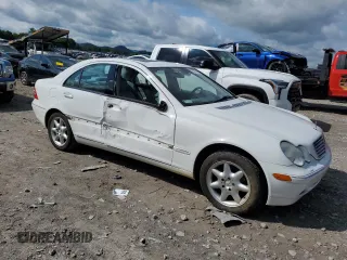2001 Mercedes-Benz C 230/260/280/320 z VIN WDBRF61JX1F055147, wystawiony jako Copart lot #56381645 z przebiegiem 135 866 mil mil oraz Szkoda całkowita • Salvage title. Historia ofert i sprzedaży dostępna na DreamBid. Obrazek 4.