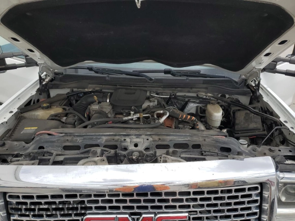 2016 GMC Sierra 3500HD SLT z VIN 1GT42XC86GF277877, wystawiony jako Copart lot #55825015 z przebiegiem 205 718 mil mil oraz Szkoda całkowita • Salvage title. Historia ofert i sprzedaży dostępna na DreamBid. Obrazek 11.