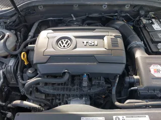 2019 Volkswagen GTI S z VIN 3VW6T7AU0KM001318, wystawiony jako IAAI lot #41301346 z przebiegiem 137 762 mil mil oraz . Historia ofert i sprzedaży dostępna na DreamBid. Obrazek 10.