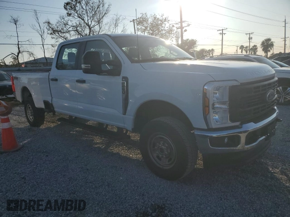 2024 Ford Super Duty F-250 SRW XL with VIN 1FT7W2BA8RED42634, listed as a Copart auction lot 88526935 with 8,667 mi miles and Non Repairable. Bid and sale history available at carsss.com. Image 4.