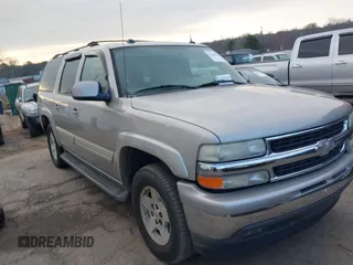 2005 Chevrolet Suburban LS with VIN 3GNEC16Z85G157682, listed as a IAAI auction lot 41508025 with 257,001 mi miles and . Bid and sale history available at DreamBid. Image 1.