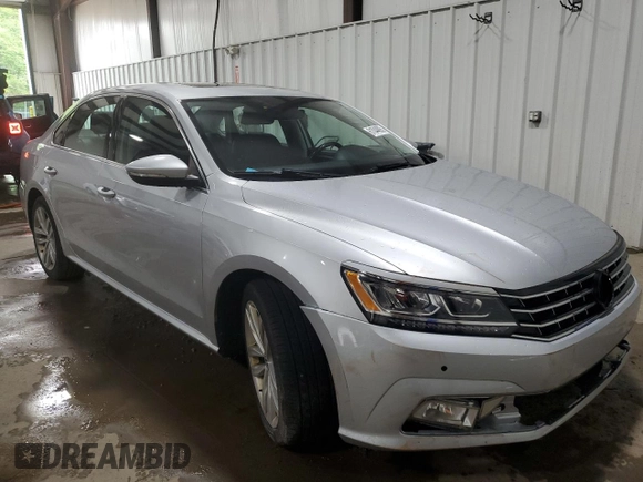 2018 Volkswagen Passat SE with VIN 1VWBA7A35JC016506, listed as a Copart auction lot 61044895 with 95,168 mi miles and Salvage title. Bid and sale history available at DreamBid. Image 4.
