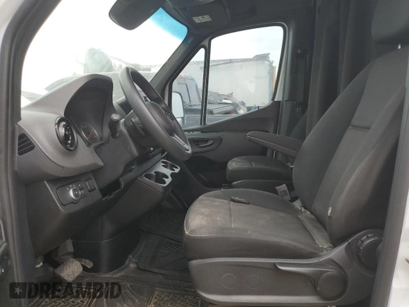 2024 Mercedes-Benz Sprinter with VIN W1Y4KCHY3RT180668, listed as a Copart auction lot 48547265 with 57,569 mi miles and Salvage Title. Bid and sale history available at DreamBid. Image 7.