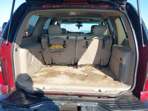 2005 Chevrolet Tahoe Z71 with VIN 1GNEC13T55R155842, listed as a IAAI auction lot 41321412 with 221,109 mi miles. Bid and sale history available at carsss.com. Image 17.