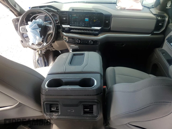 2022 Chevrolet Silverado 1500 LT with VIN 2GCUDDED5N1505777, listed as a Copart auction lot 46727945 with 28,917 mi miles and Salvage Title. Bid and sale history available at DreamBid. Image 8.