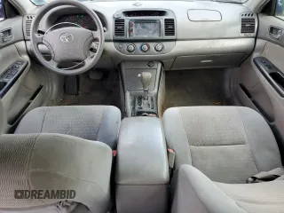 2005 Toyota Camry LE with VIN 4T1BE30K45U094005, listed as a Copart auction lot 63688525 with 207,847 mi miles and Clean title. Bid and sale history available at DreamBid. Image 8.