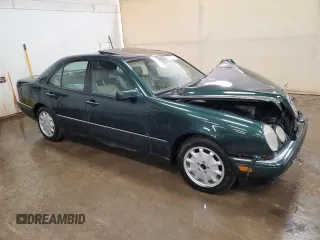 1996 Mercedes-Benz E-Class with VIN WDBJF55F7TJ007733, listed as a Copart auction lot 48005625 with 0 mi miles and Clean Title. Bid and sale history available at carsss.com. Image 4.