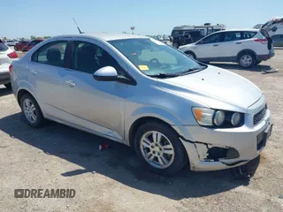 2013 Chevrolet Sonic LT with VIN 1G1JC5SH8D4184686, listed as a IAAI auction lot 42003197 with 1 mi miles. Bid and sale history available at carsss.com. Image 1.
