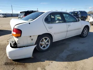 1998 Nissan Altima XE with VIN 1N4DL01DXWC184323, listed as a Copart auction lot 44202755 with 179,478 mi miles and Salvage Title. Bid and sale history available at carsss.com. Image 3.