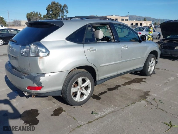 2005 Lexus RX 330 with VIN JTJHA31U850084995, listed as a IAAI auction lot 41636735 with 235,920 mi miles. Bid and sale history available at carsss.com. Image 4.