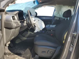 2020 Kia Sorento LX z VIN 5XYPG4A3XLG667554, wystawiony jako Copart lot #46855255 z przebiegiem 31 809 mil mil oraz Szkoda całkowita • Salvage title. Historia ofert i sprzedaży dostępna na DreamBid. Obrazek 7.