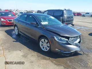 2015 Chrysler 200 Limited with VIN 1C3CCCAB1FN626906, listed as a IAAI auction lot 41644390 with 69,072 mi miles. Bid and sale history available at carsss.com. Image 1.