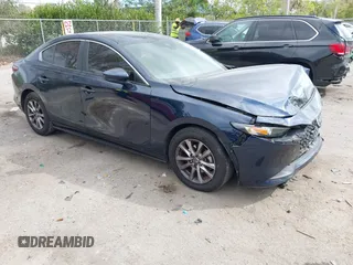 2021 Mazda 3 S z VIN 3MZBPAAL2MM253355, wystawiony jako IAAI lot #41597705 z przebiegiem 81 721 mil mil oraz . Historia ofert i sprzedaży dostępna na DreamBid. Obrazek 1.