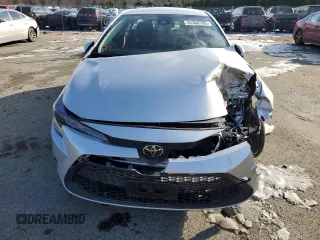 2022 Toyota Corolla LE with VIN JTDVPMAE4N3033396, listed as a Copart auction lot 42368705 with 44,637 mi miles and Salvage Title. Bid and sale history available at carsss.com. Image 5.