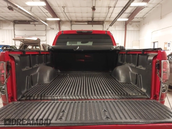 2004 Chevrolet Colorado LS Z71 with VIN 1GCDT196848217020, listed as a IAAI auction lot 41353113 with 179,195 mi miles. Bid and sale history available at carsss.com. Image 19.