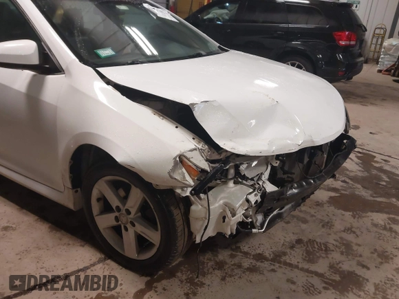 2012 Toyota Camry L with VIN 4T1BF1FK3CU128179, listed as a IAAI auction lot 41720874 with 114,387 mi miles. Bid and sale history available at carsss.com. Image 17.