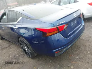 2020 Nissan Altima 2.5 S with VIN 1N4BL4BV4LC226809, listed as a IAAI auction lot 41126417 with 1 mi miles. Bid and sale history available at carsss.com. Image 3.