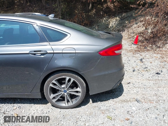 2019 Ford Fusion Titanium with VIN 3FA6P0D93KR124299, listed as a IAAI auction lot 40182478 with 73,408 mi miles. Bid and sale history available at carsss.com. Image 18.