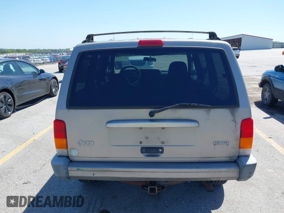 2001 Jeep Cherokee Sport with VIN 1J4FF48SX1L568532, listed as a IAAI auction lot 42738398 with 281,001 mi miles and . Bid and sale history available at DreamBid. Image 16.