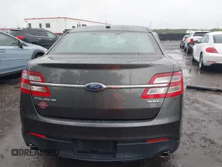 2018 Ford Taurus SEL z VIN 1FAHP2E85JG101221, wystawiony jako IAAI lot #42242127 z przebiegiem 123 787 mil mil oraz . Historia ofert i sprzedaży dostępna na DreamBid. Obrazek 17.