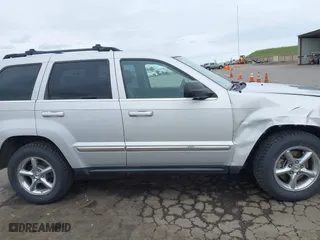 2007 Jeep Grand Cherokee Limited with VIN 1J8HR58N57C532416, listed as a IAAI auction lot 41719729 with 169,154 mi miles. Bid and sale history available at carsss.com. Image 13.