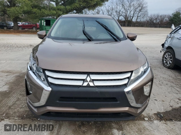 2018 Mitsubishi Eclipse Cross ES с VIN JA4AT3AA7JZ040149, выставлен на аукционе Copart как лот 84834854 с пробегом 87 347 миль миль и Списание • Salvage title. История ставок и продаж доступна на DreamBid. Изображение 5.