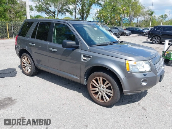2010 Land Rover LR2 HSE z VIN SALFR2BN4AH173956, wystawiony jako IAAI lot #41795526 z przebiegiem 108 457 mil mil oraz . Historia ofert i sprzedaży dostępna na DreamBid. Obrazek 1.