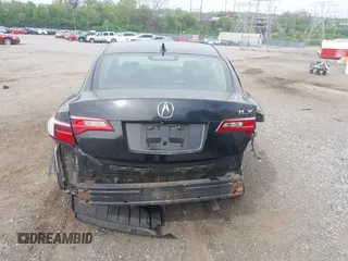 2016 Acura ILX z VIN 19UDE2F30GA005379, wystawiony jako IAAI lot #42079579 z przebiegiem 107 532 mil mil oraz . Historia ofert i sprzedaży dostępna na DreamBid. Obrazek 16.