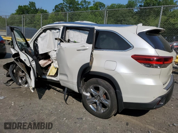 2018 Toyota Highlander Limited z VIN 5TDDZRFH1JS860268, wystawiony jako Copart lot #59696495 z przebiegiem Nie podano mil oraz Szkoda całkowita • Salvage title. Historia ofert i sprzedaży dostępna na DreamBid. Obrazek 2.