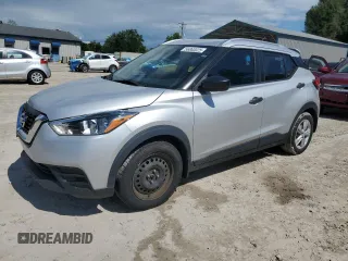 2019 Nissan Kicks SR z VIN 3N1CP5CU4KL502250, wystawiony jako Copart lot #56863025 z przebiegiem 61 056 mil mil oraz Nie do naprawy • Non repairable. Historia ofert i sprzedaży dostępna na DreamBid. Obrazek 1.