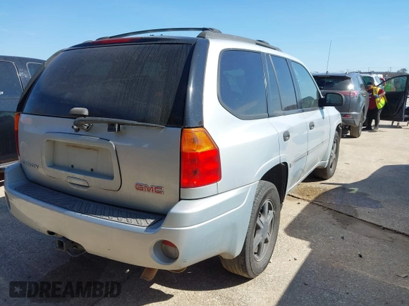 2008 GMC Envoy SLE2 with VIN 1GKDS13S882125749, listed as a IAAI auction lot 41657625 with 249,290 mi miles. Bid and sale history available at carsss.com. Image 4.