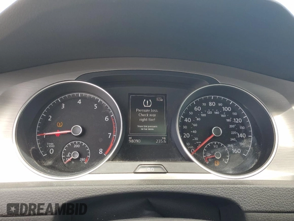 2015 Volkswagen Golf TSI SE z VIN 3VW217AU7FM070579, wystawiony jako Copart lot #58259275 z przebiegiem 98 090 mil mil oraz Szkoda całkowita • Salvage title. Historia ofert i sprzedaży dostępna na DreamBid. Obrazek 9.